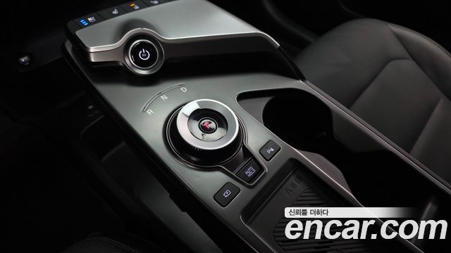 Kia EV6 Long Range 4WD Air 2023 — фото 9