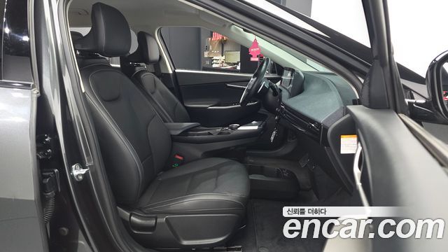 Kia EV6 Long Range 4WD Air 2023 — фото 11