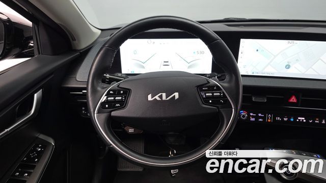 Kia EV6 Long Range 4WD Air 2023 — фото 13