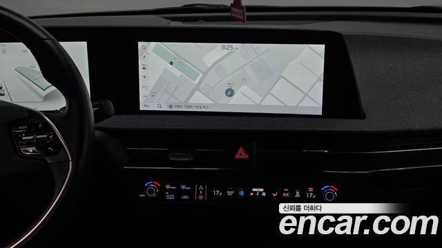 Kia EV6 Long Range 4WD Air 2023 — фото 14