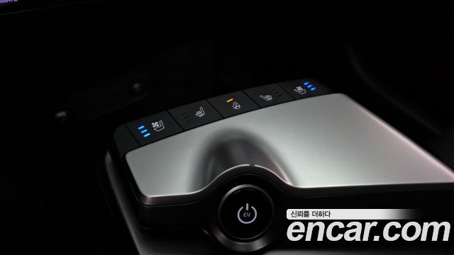 Kia EV6 Long Range 4WD Air 2023 — фото 17