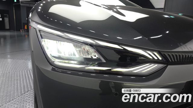Kia EV6 Long Range 4WD Air 2023 — фото 22
