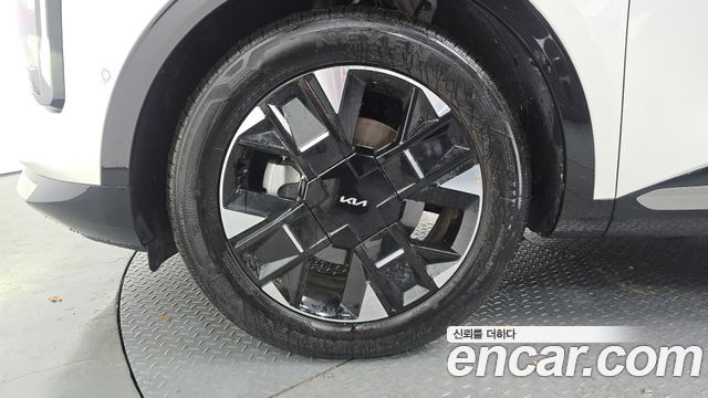 Kia Sportage (V) Gasoline 1.6 Turbo 2WD Signature 2025 — фото 5