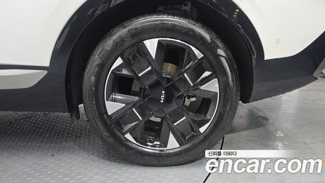 Kia Sportage (V) Gasoline 1.6 Turbo 2WD Signature 2025 — фото 21