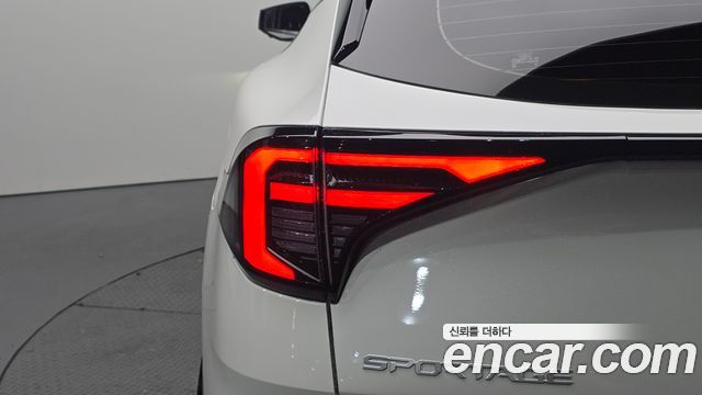 Kia Sportage (V) Gasoline 1.6 Turbo 2WD Signature 2025 — фото 23