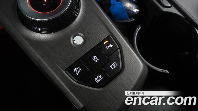 Kia Sportage (V) Gasoline 1.6 Turbo 2WD Signature 2025 — фото 28
