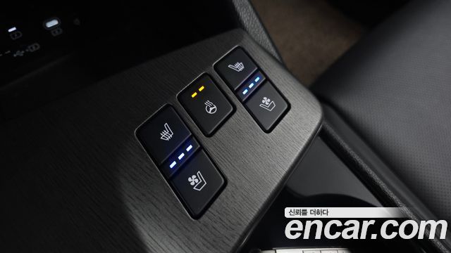 Kia Sportage (V) Gasoline 1.6 Turbo 2WD Signature 2025 — фото 31