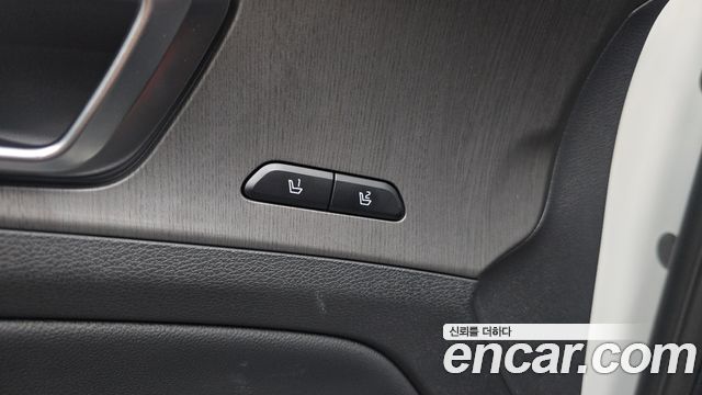 Kia Sportage (V) Gasoline 1.6 Turbo 2WD Signature 2025 — фото 36