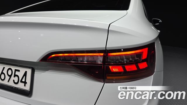 Volkswagen Jetta (VII) 1.4 TSI Prestige 2020 — фото 23