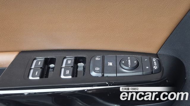 Kia Sportage The Bold Diesel 2.0 4WD Signature Gravity 2021 — фото 12