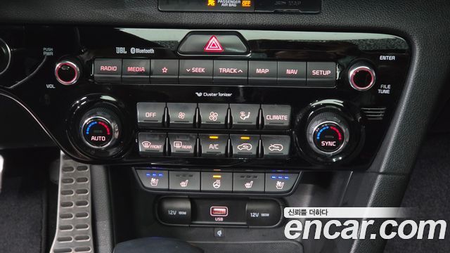Kia Sportage The Bold Diesel 2.0 4WD Signature Gravity 2021 — фото 19