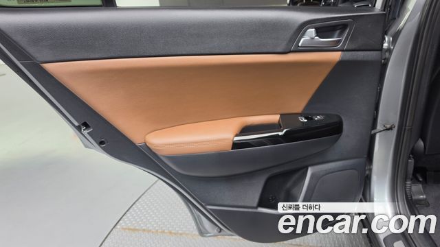 Kia Sportage The Bold Diesel 2.0 4WD Signature Gravity 2021 — фото 25