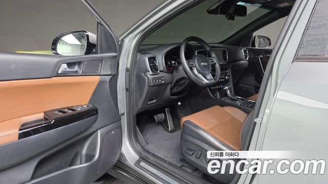 Kia Sportage The Bold Diesel 2.0 4WD Signature Gravity 2021 — фото 26