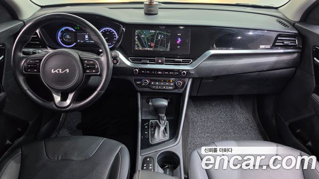Kia Niro 1.6 HEV Noblesse 2022 — фото 7