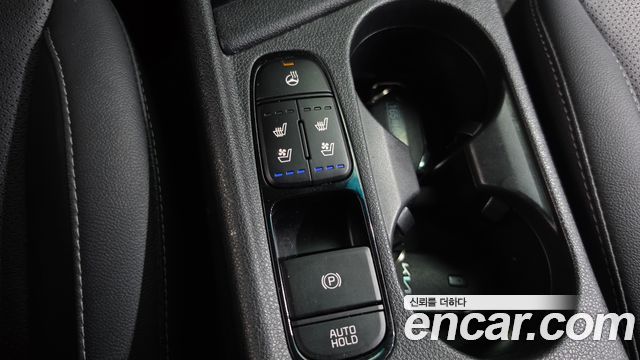Kia Niro 1.6 HEV Noblesse 2022 — фото 12