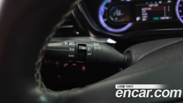Kia Niro 1.6 HEV Noblesse 2022 — фото 30
