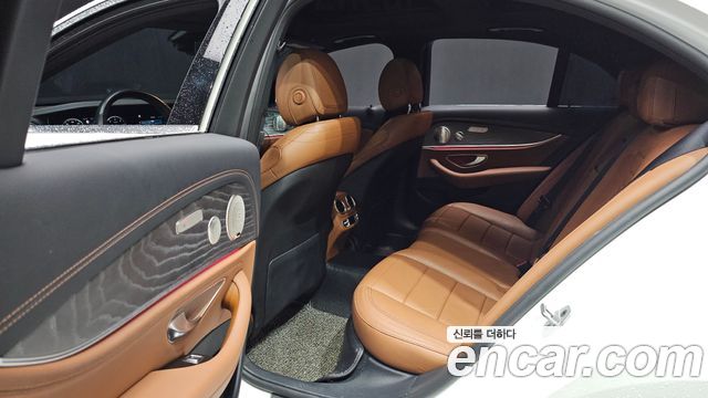 Mercedes-Benz E-Class (W213) E350 4MATIC AMG Line 2021 — фото 12