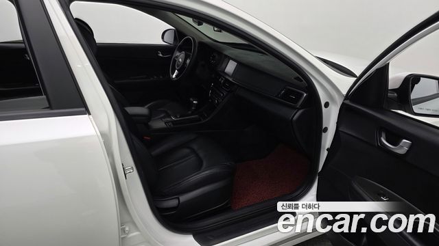 Kia K5 (II) 2.0 MX Style Edition 2018 — фото 15