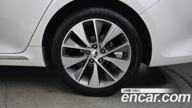 Kia K5 (II) 2.0 MX Style Edition 2018 — фото 27
