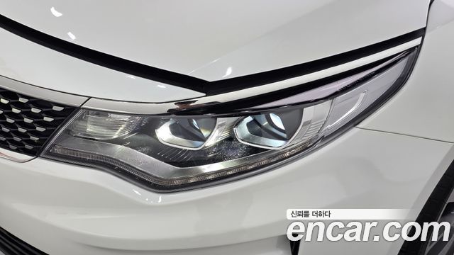 Kia K5 (II) 2.0 MX Style Edition 2018 — фото 28