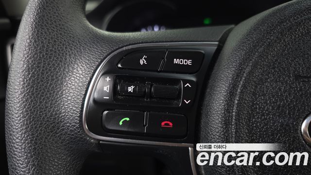 Kia K5 (II) 2.0 MX Style Edition 2018 — фото 34