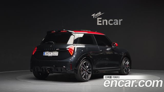 MINI Cooper S (IV) JCW 2025 — фото 2