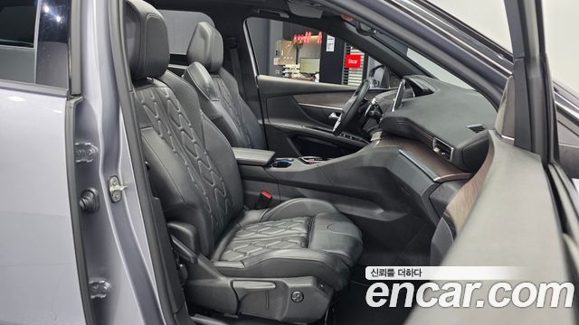 Peugeot 5008 (II) 1.2 Pure Tech GT 2024 — фото 11