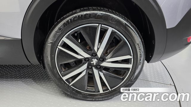 Peugeot 5008 (II) 1.2 Pure Tech GT 2024 — фото 21
