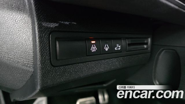 Peugeot 5008 (II) 1.2 Pure Tech GT 2024 — фото 31