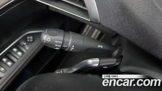 Peugeot 5008 (II) 1.2 Pure Tech GT 2024 — фото 32