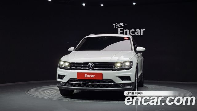 Volkswagen Tiguan (II) 2.0 TDI Premium 2020 — фото 3