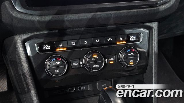Volkswagen Tiguan (II) 2.0 TDI Premium 2020 — фото 17