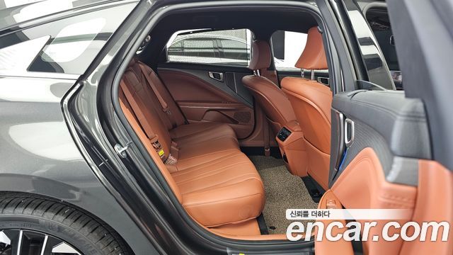 Kia K8 2.5 Gasoline 2WD Noblesse 2025 — фото 12