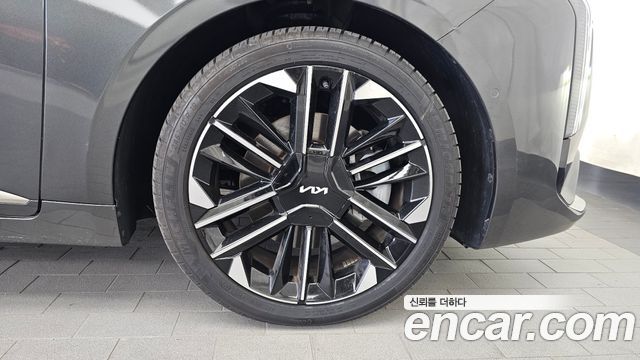 Kia K8 2.5 Gasoline 2WD Noblesse 2025 — фото 21