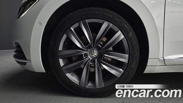 Volkswagen Arteon 2.0 TDI Premium 2020 — фото 5
