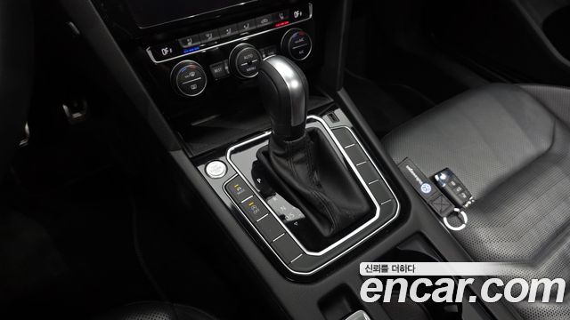 Volkswagen Arteon 2.0 TDI Premium 2020 — фото 9