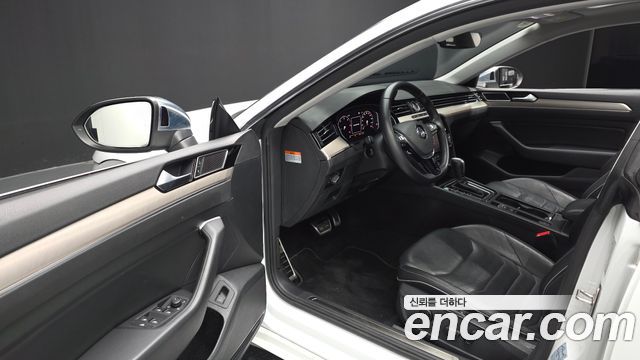 Volkswagen Arteon 2.0 TDI Premium 2020 — фото 10