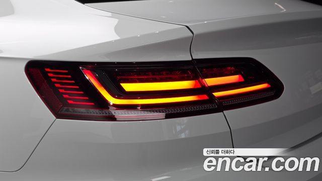 Volkswagen Arteon 2.0 TDI Premium 2020 — фото 23