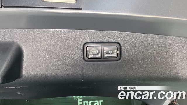 Genesis GV70 2.5T Gasoline 2WD 2023 — фото 33