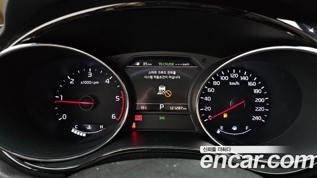 Kia Carnival 9-Seater Hi-Limousine Noblesse Special 2019 — фото 8