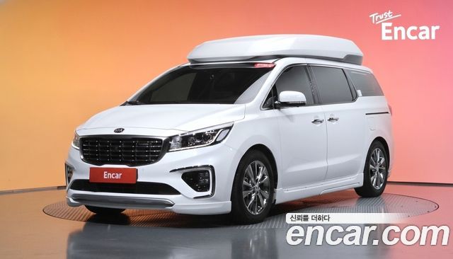 Kia Carnival 9-Seater Hi-Limousine Noblesse Special