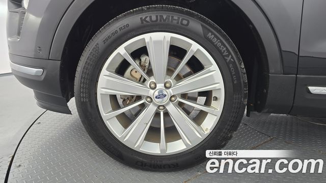Ford Explorer 2.3 Limited 4WD 5th 2018 — фото 5