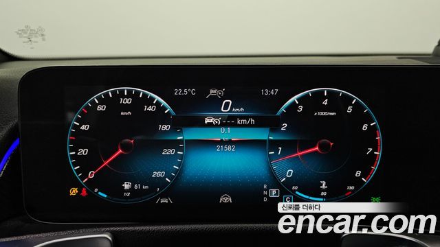 Mercedes-Benz GLB-Class (X247) GLB250 4MATIC 2022 — фото 8