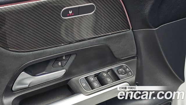 Mercedes-Benz GLB-Class (X247) GLB250 4MATIC 2022 — фото 17