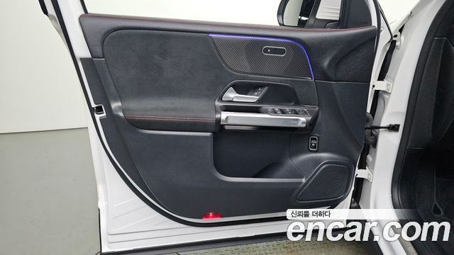 Mercedes-Benz GLB-Class (X247) GLB250 4MATIC 2022 — фото 30