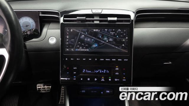 Hyundai Tucson (NX4) Gasoline 1.6 Turbo 2WD Inspiration 2022 — фото 14