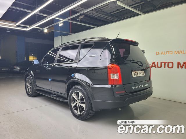 KG Mobility (SsangYong) Rexton W 2.0 4WD RX7 Luxury 2015 — фото 5