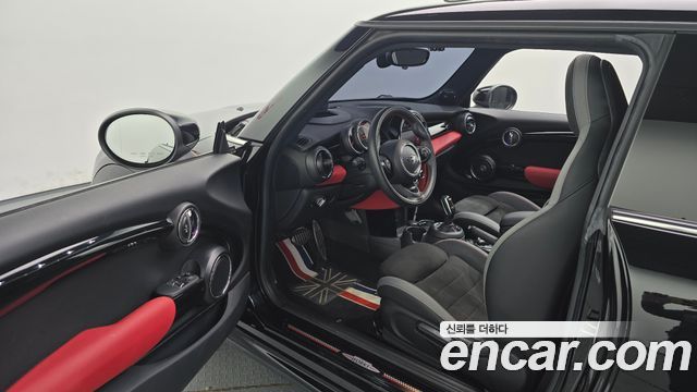 MINI Cooper S JCW 3rd Generation 2020 — фото 10