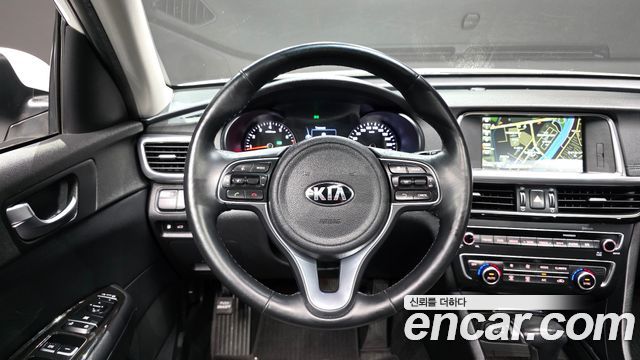 Kia K5 (II) 2.0 MX Prestige 2016 — фото 12