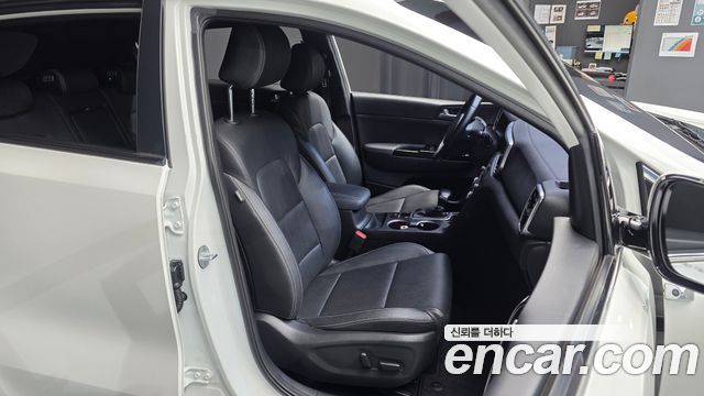 Kia Sportage The Bold Gasoline Inteligent 2019 — фото 12